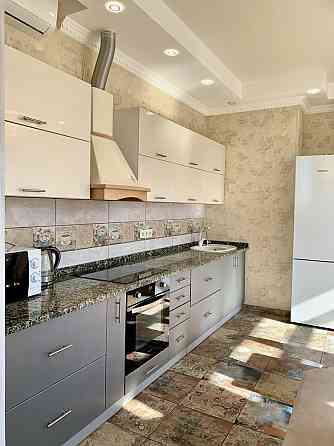 Продаж Квартира 1-кімнатна, 14/23 поверх на Коновальця Євгена вул., д. 34-А Київ