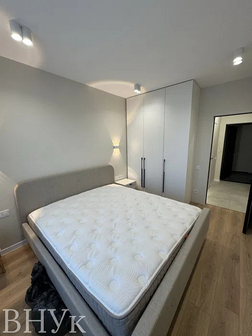 Продаж Квартира 1-кімнатна, 3/6 поверх на вул. Роксоляни Львов - изображение 2