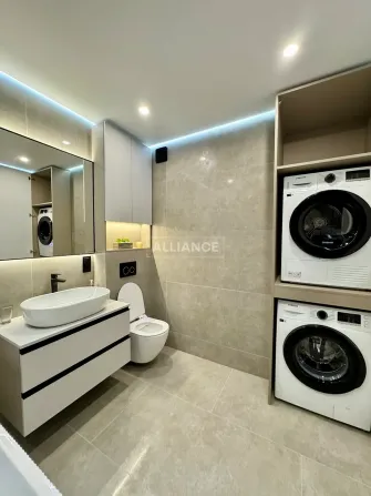 For sale 3-room Apartment 90 sq.m Family Plaza Ivano-Frankivs'k - photo 1