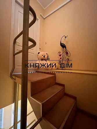 Продаж Квартира 5-кімнатна, 3/4 поверх на Саксаганского ул. Київ