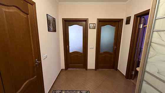 Продаж Квартира 2-кімнатна, 1/7 поверх на Двірська Крихівці