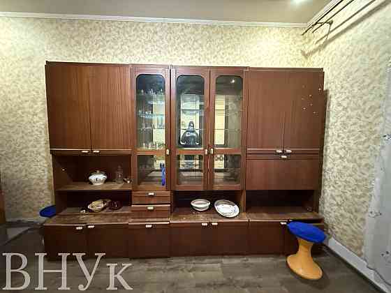 Продаж Квартира 1-кімнатна, 1/1 поверх на миру (район Ковельська) Луцк