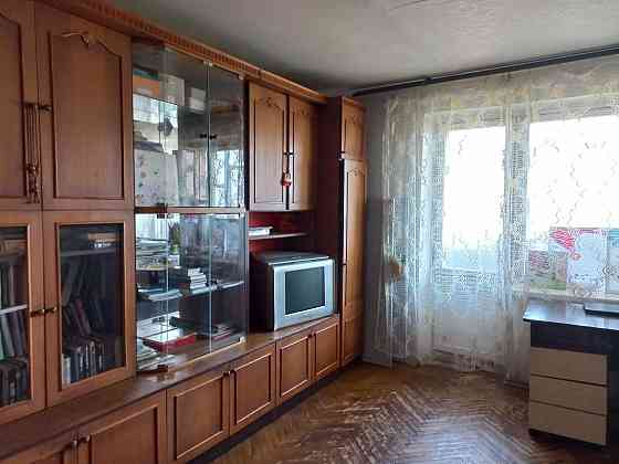 Продаж Квартира 4-кімнатна, 6/9 поверх на Романа Шухевича вул., д. 24 Київ