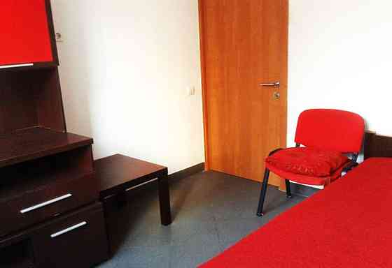 Оренда Квартира 1-кімнатна, 1/1 поверх на Кловский спуск, 4 Київ