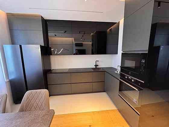 Продаж Квартира 2-кімнатна, 9/30 поверх на Микільсько-Слобідська вул., д. 3Б Kiev