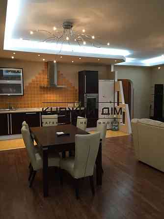 Оренда офісне приміщення на Саксаганского ул. поверх - 4/26 Kiev