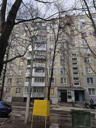 Продаж Квартира 2-кімнатна, 1/9 поверх на вул. Героїв Праці Харків