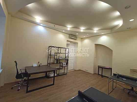 Оренда Квартира 4-кімнатна, 2/5 поверх на вул. Мироносицька Харків