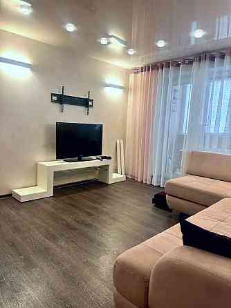 Продаж Квартира 3-кімнатна, 1/10 поверх на Малышева ул., 32 Дніпро