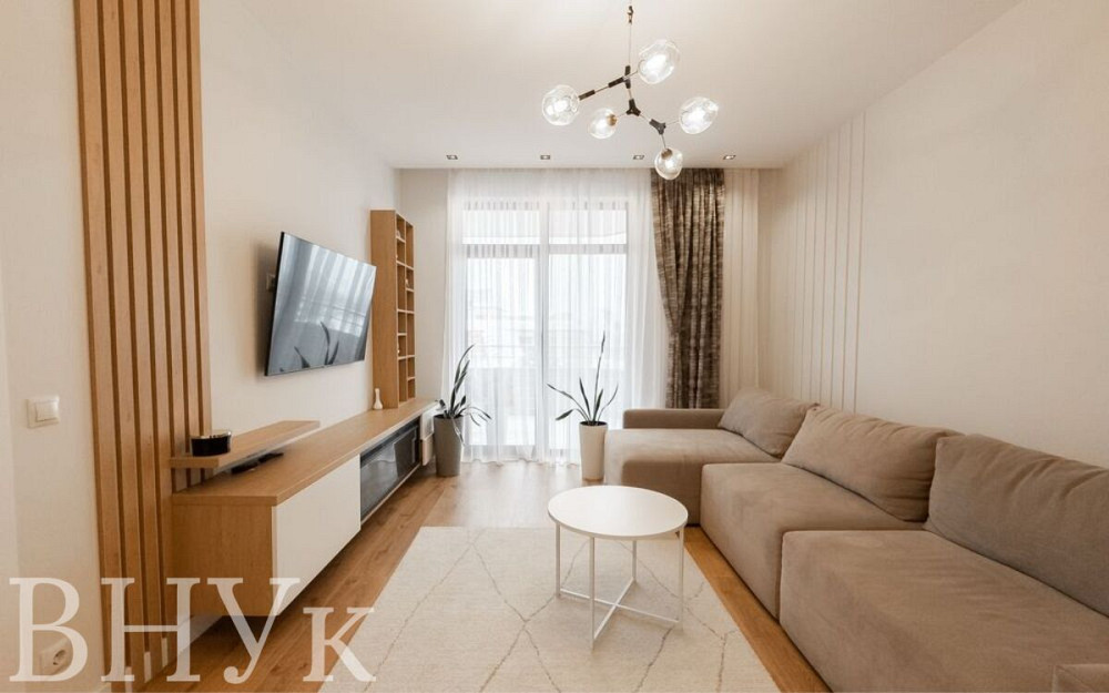 Продаж Квартира 2-кімнатна, 5/8 поверх на Університетська, 25 Ужгород - фото 1