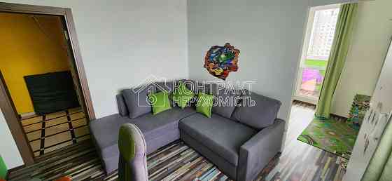 Оренда Квартира 3-кімнатна, 8/9 поверх на вул. Роганська Харків