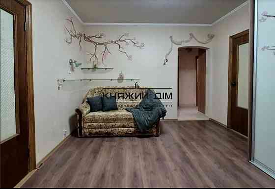 Продаж 3кімнатної квартири на Ревуцького. Код об'єкту: 21147032 Kiev