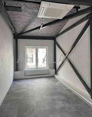 Оренда Будинок 15-кімнатний на Франка Івана вул., 26 Kiev