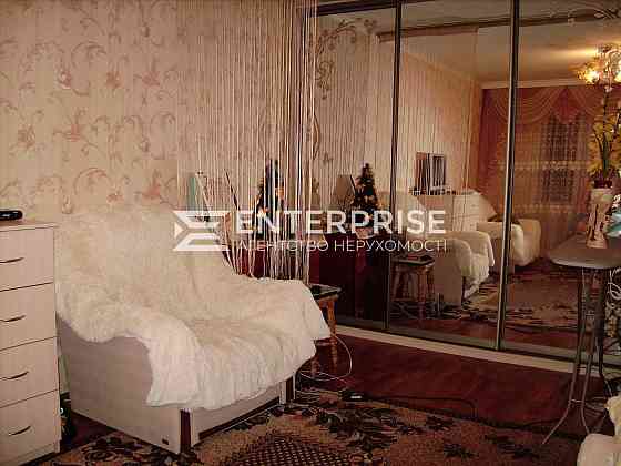 Продаж Квартира 1-кімнатна, 3/9 поверх на вул. Червоної Калини Киев