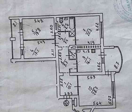 Продаж Квартира 4-кімнатна, 12/15 поверх на Володимира Івасюка вул., д. 4 Киев