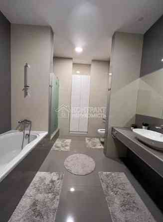 Продаж Квартира 3-кімнатна, 4/10 поверх на вул. Банний Харків