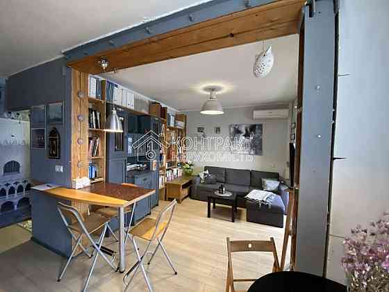 Продаж Квартира 3-кімнатна, 16/16 поверх на вул. Новгородская Харьков