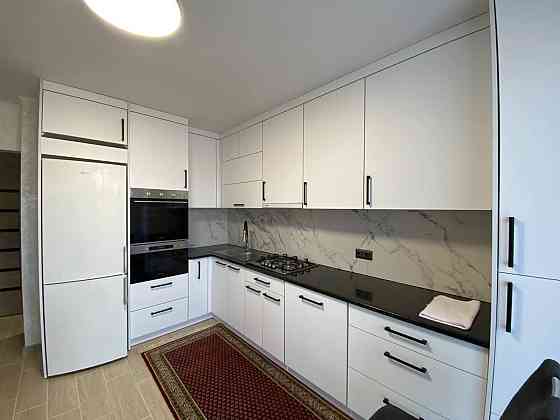 Оренда Квартира 2-кімнатна, 3/5 поверх на вул. Дубенська Kremenets'