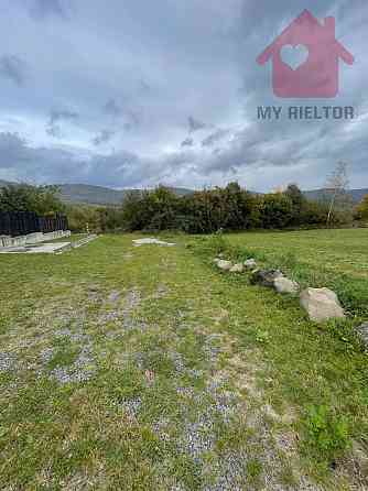 Продаж земельної ділянки 10 соток Huta