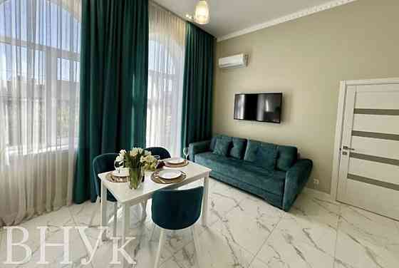 Продаж Квартира 2-кімнатна, 2/2 поверх на вул. Хмельницького Б. Ternopil'