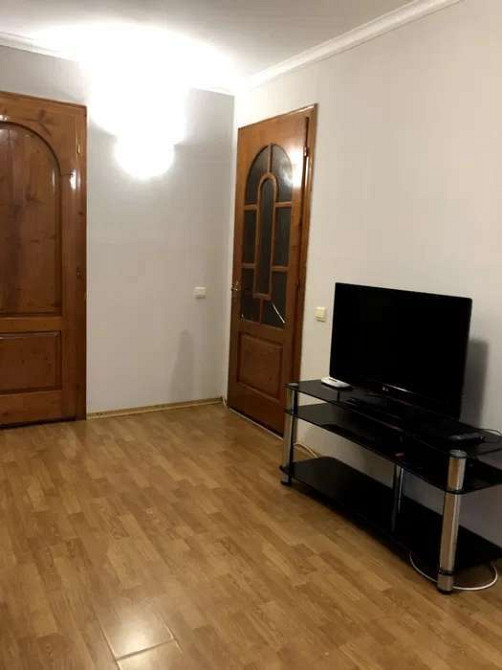 Оренда Квартира 2-кімнатна, 4/5 поверх на ул. Салютная Київ - фото 1