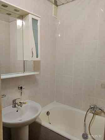 Оренда Квартира 1-кімнатна, 15/16 поверх на Драгоманова, 40б Київ