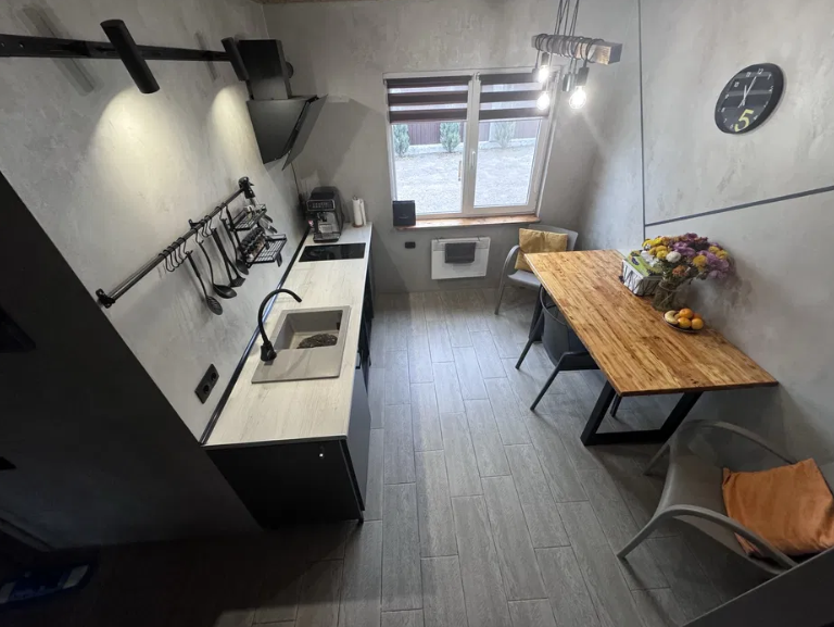 Продам будинок на дві квартири (Лиманський р-н, с.Ілічанка)  - фото 4