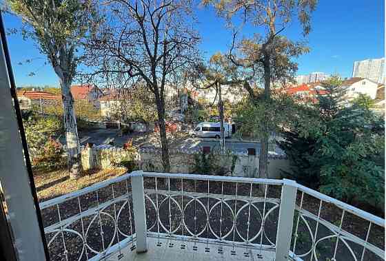 Продается 3-х этажный дом в Коттеджном поселке " Оазис " ! 8 соток, 10 ст Большого Фонтана! Одеса