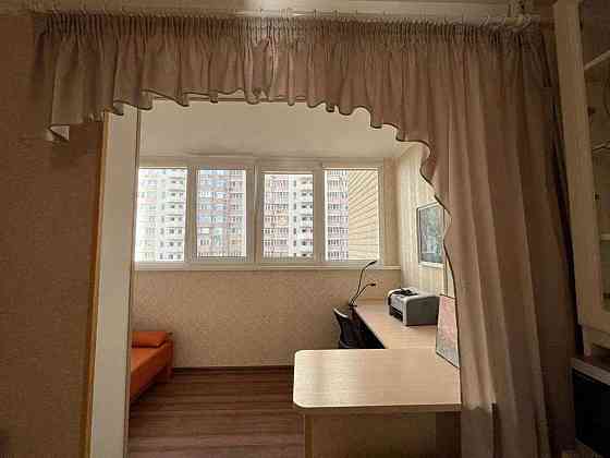 Оренда Квартира 1-кімнатна, 4/24 поверх на ул. Григория Ващенко Киев