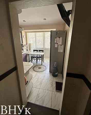 Продаж Квартира 4-кімнатна, 3/5 поверх на героїв майдану Чернівці