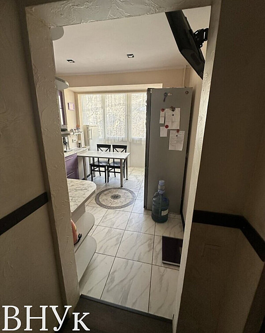 Продаж Квартира 4-кімнатна, 3/5 поверх на героїв майдану Чернівці - фото 1