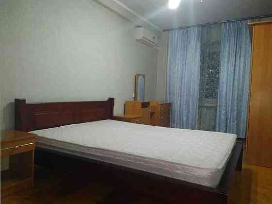 Оренда Квартира 2-кімнатна, 4/9 поверх на Чоколівський бульв., 18 Kiev