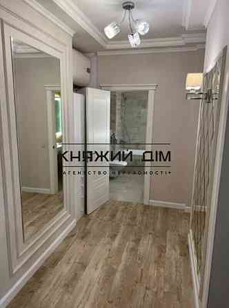 Оренда Квартира 2-кімнатна, 25/25 поверх на Драгоманова ул. Київ