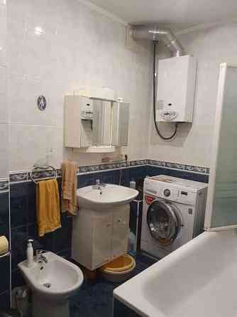 Оренда Квартира 3-кімнатна, 3/5 поверх на ул. Юрия Ильенко Kiev