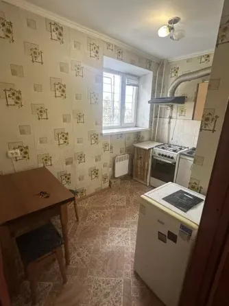 Продаж Квартира 1-кімнатна, 2/5 поверх на Вокзальна вулиця (Жовтневої Революції) Кропивницкий