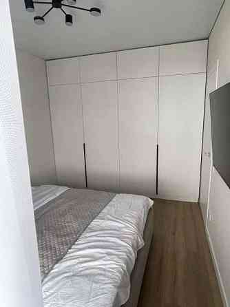 Оренда Квартира 1-кімнатна, 13/26 поверх на ул. Елены Телиги Киев