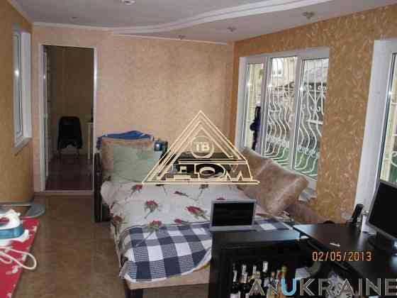 Продам 4-комнатную квартиру на Маршала Жукова Одеса