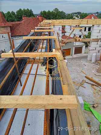 Продаж Будинок 4-кімнатний на Лесо-Степная ул., 24 Киев