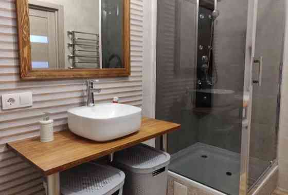 Продаж Квартира 2-кімнатна, 10/24 поверх на Генуэзская ул., 3а Одеса