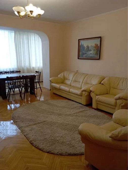 Оренда Квартира 3-кімнатна, 18/18 поверх на ул. Старонаводницкая Киев - изображение 1