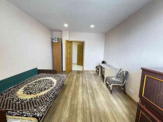 Продаж Квартира 1-кімнатна, 9/9 поверх на Спортивная ул. Дніпро