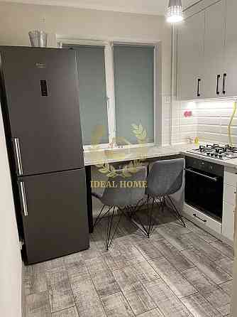 Продаж Квартира 1-кімнатна на Метростроевская ул., 5 Киев