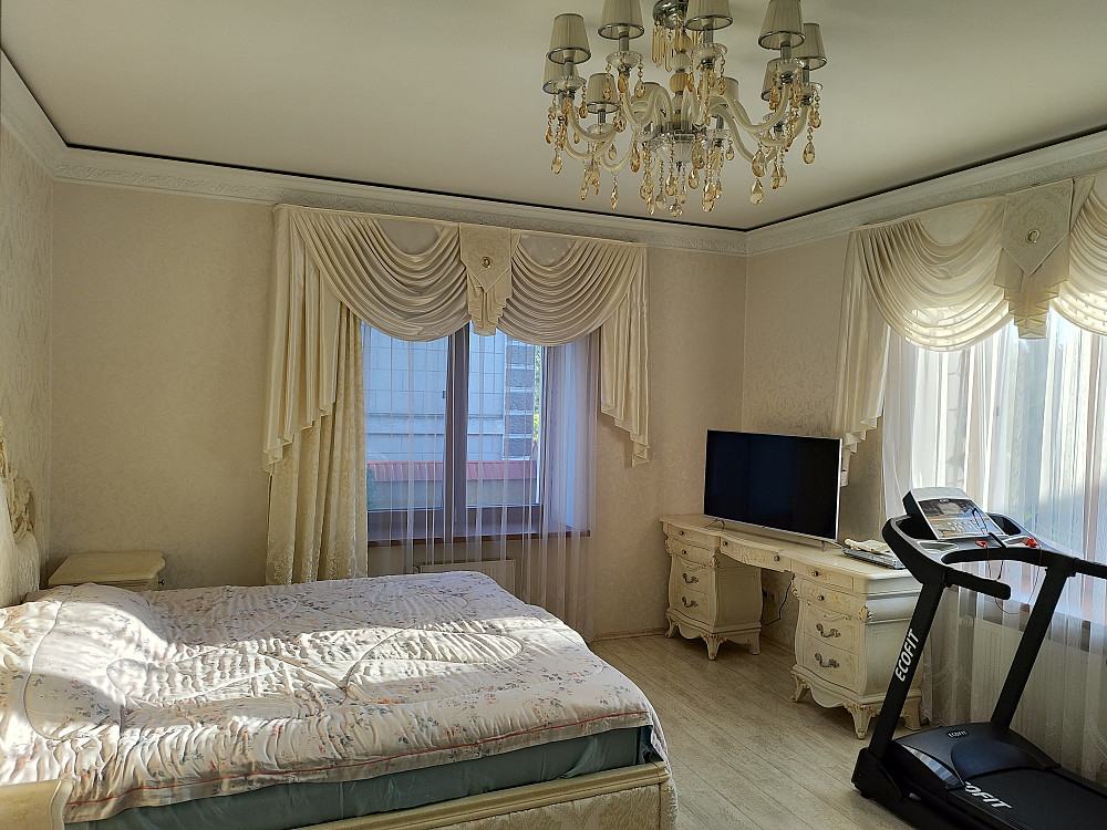 Продаётся великолепный 2х этажный дом в центре  с.Усатово. Усатове - фото 6