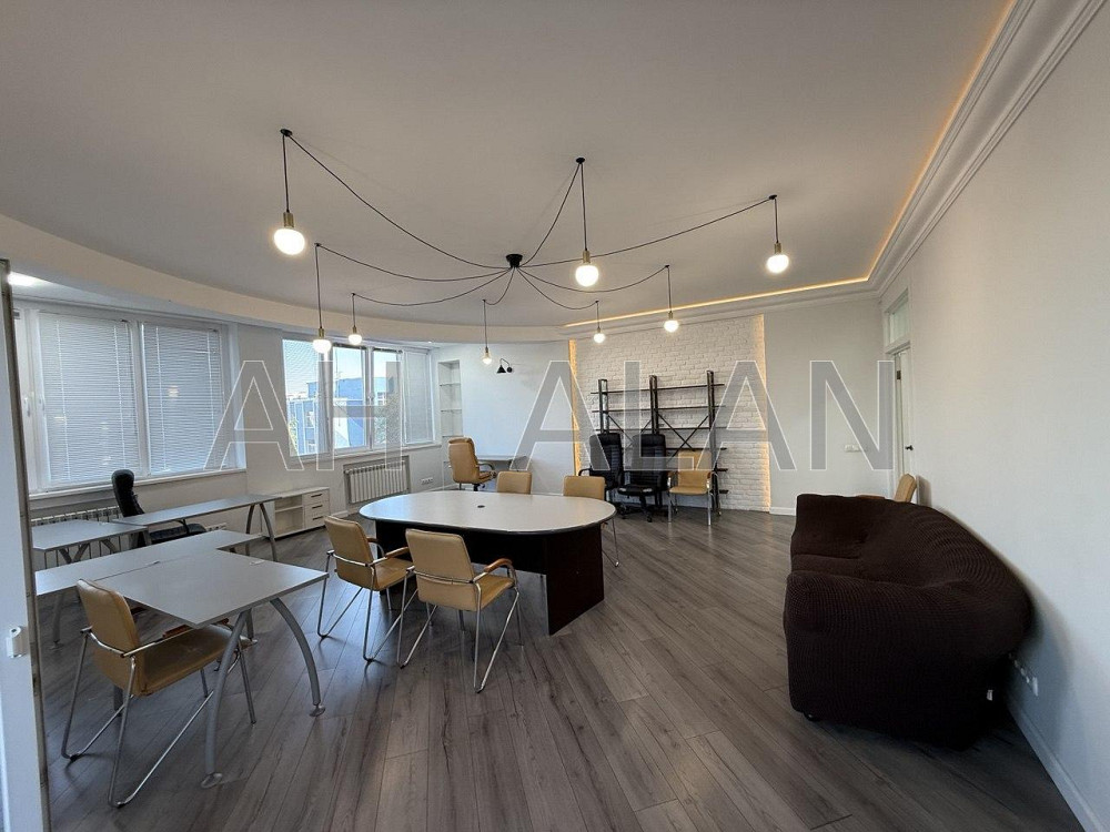 Оренда Будинок 3-кімнатний на Тичини Павла пр-т, 18Б Київ - фото 1