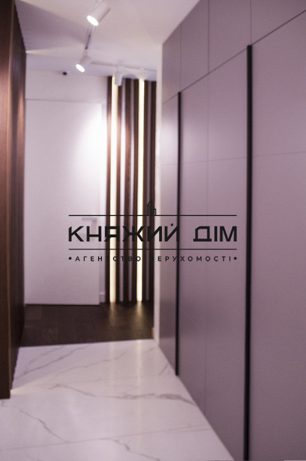 Без комиссии! Продажа видовой 3-х к. квартиры с дизайнерским ремонтом в ЖК Заречный. № 21133695 Kiev - photo 18