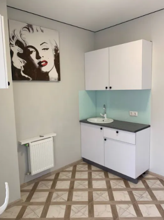 Продаж комерційне приміщення на ул. Академика Сахарова, 11 приміщень - 2, поверх - 1 Крижанівка (Комінтернівський район)