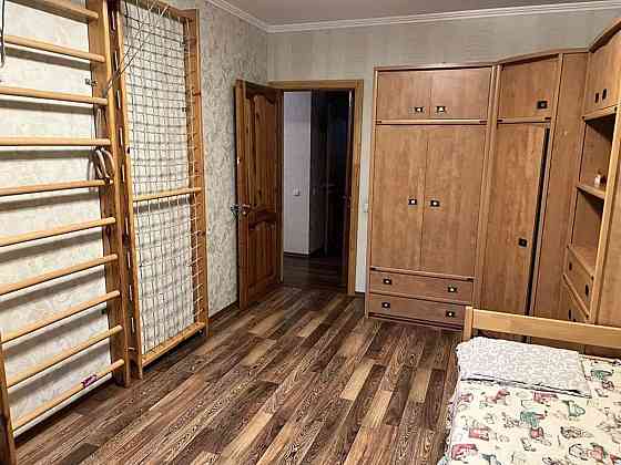 Оренда Квартира 3-кімнатна, 2/14 поверх на ул. Вишняковская Київ