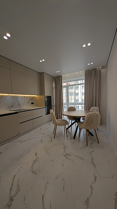 Продаж Квартира 2-кімнатна, 5/10 поверх на Довженка, 31 Krykhivtsi - photo 1