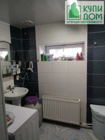 Продам частину будинку на Школьному с АГВ. Кропивницкий Кропивницький