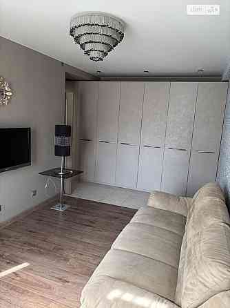 Оренда Квартира 2-кімнатна, 3/9 поверх на Дегтярівська, 10 Kiev